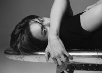 Сейчас Ёнджун не нуждается в отсылках: подробности о дебютном сольном альбоме звезды TOMORROW X TOGETHER Сейчас Ёнджун не нуждается в отсылках: подробности о дебютном сольном альбоме звезды TOMORROW X TOGETHER