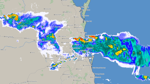 Сильные грозы обрушились на юго-восток Квинсленда.