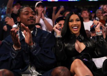 Стефон Диггс раскрывает пол будущего ребёнка от Карди Би и намекает, что роды произойдут «очень скоро»