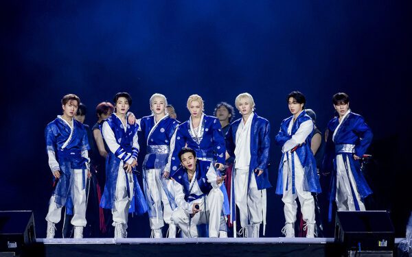 Stray Kids, Aespa и другие звезды K-Pop жертвуют средства в поддержку жертв пожара в Гонконге Stray Kids, Aespa и другие звезды K-Pop жертвуют средства в поддержку жертв пожара в Гонконге