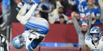 Руководители BBC ушли в отставку после критики вещателя, смонтировавшего речь Трампа