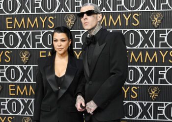 Трэвис Баркер празднует 2-й день рождения сына Рокки