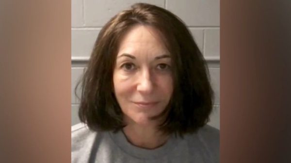 Трамп настаивал на публикации документов Эпштейна. Вот что нам о них известно.