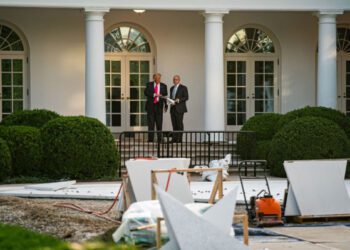 Встречи и консультации по выходным. Пол Анка: Каково это — строить бальные залы для Трампа