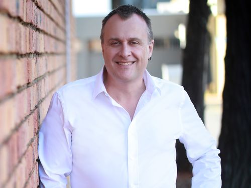 «Мы реальны»: тип книги, которую мы, возможно, больше никогда не увидим благодаря ИИ