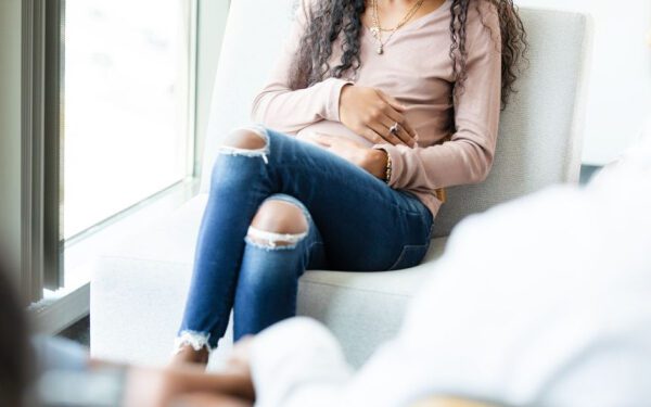 Женщины подвергаются гораздо более высокому риску убийства, особенно с применением огнестрельного оружия, во время беременности.