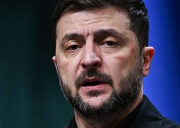 Зеленский предупреждает о «трудном моменте в истории» после того, как Трамп дал Украине несколько дней на принятие его плана по прекращению войны