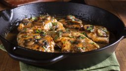 Вспышка сальмонеллёза в нескольких штатах может быть связана с устрицами. Что следует знать людям.