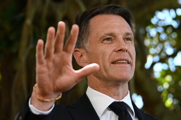 Американская мечта под угрозой: что происходит с небольшим городком в Небраске, когда 3200 рабочих теряют работу?