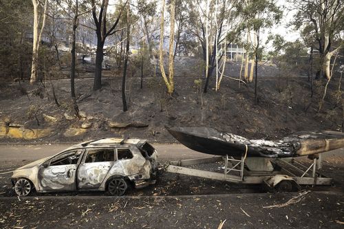«Армагеддон»: семьи возвращаются в опустошение после лесного пожара в Кулевоне
