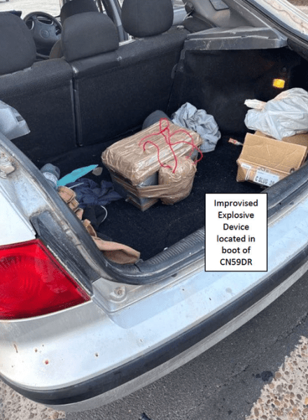 Согласно судебным документам, боевики из Бонди якобы бросали бомбы в толпу во время нападения.