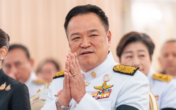 Пограничные столкновения между Таиландом и Камбоджей обостряются, сопровождаясь авиаударами и артиллерийскими обстрелами. Пограничные столкновения между Таиландом и Камбоджей обостряются, сопровождаясь авиаударами и артиллерийскими обстрелами.