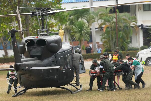 Пограничные столкновения между Таиландом и Камбоджей обостряются, сопровождаясь авиаударами и артиллерийскими обстрелами.