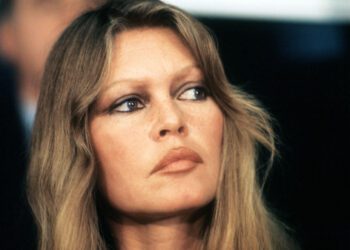 Брижит Бардо, французская кинозвезда, отказавшаяся от кинокарьеры ради защиты прав животных, скончалась в возрасте 91 года. Брижит Бардо, французская кинозвезда, отказавшаяся от кинокарьеры ради защиты прав животных, скончалась в возрасте 91 года.