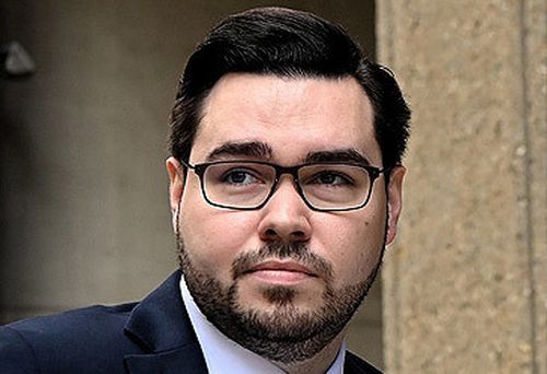 Бриттани Хиггинс разорена бывшим сенатором от Либеральной партии после проигрыша в деле о клевете.