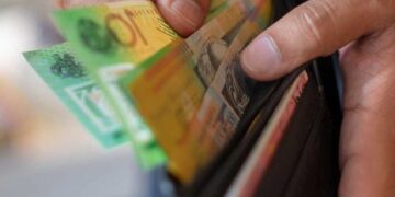 Более миллиона австралийцев получат дополнительную финансовую помощь всего за несколько недель