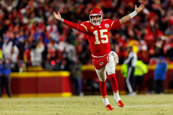 «Канзас Чифс» объявили о переезде из Миссури в другой штат после того, как законодатели Канзаса одобрили проект строительства нового крытого стадиона.