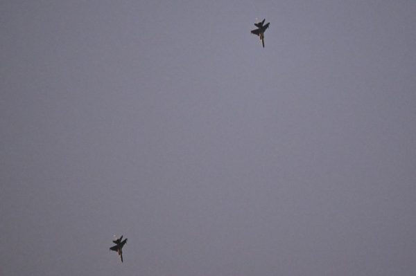 Китай объявил о проведении военных учений вокруг Тайваня после критики крупной сделки США по поставкам оружия.