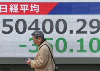 Китайские военные проводят учения вокруг Тайваня, чтобы предупредить «внешние силы» на фоне напряженности между США и Японией. Китайские военные проводят учения вокруг Тайваня, чтобы предупредить «внешние силы» на фоне напряженности между США и Японией.