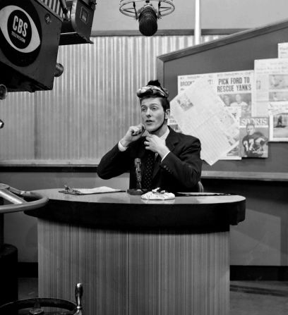 Дику Ван Дайку исполняется 100 лет. Вот чем он занимался в последнее время.