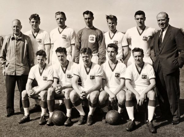 Бывший гонщик NASCAR Грег Биффл стал очередным спортсменом, погибшим в авиакатастрофе.