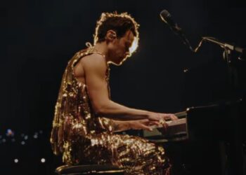 Гарри Стайлз незаметно выпустил неожиданный музыкальный видеоклип на песню «Forever, Forever».