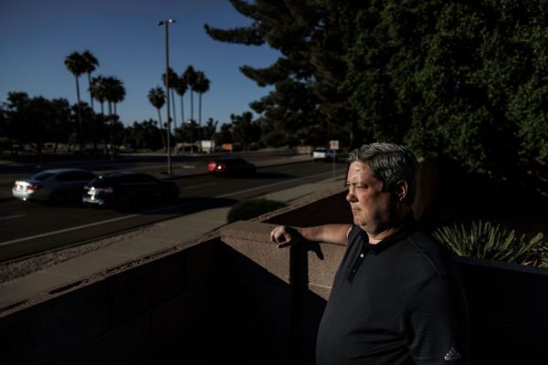 Как стремление Трампа к развитию искусственного интеллекта, цены на энергоносители и недовольные соседи сталкиваются в пустыне Аризоны.