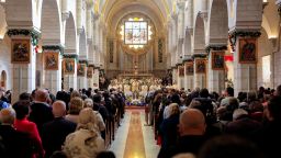 В своем первом рождественском послании Папа Лев осудил палестинцев в Газе, вынужденных укрываться в палатках от «дождя, ветра и холода».