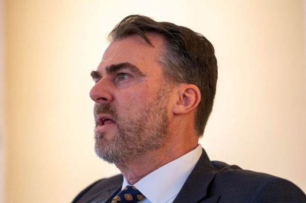 Ослабевает ли влияние Трампа на Республиканскую партию? Эти восемь республиканцев проверяли его на прочность в 2025 году.