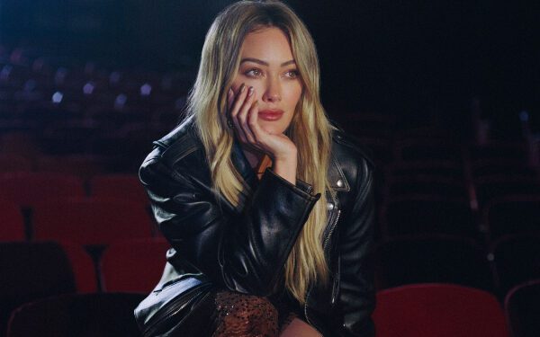 «Эй, девчонки… Как насчёт Вегаса?»: Хилари Дафф объявляет о проведении выходных в честь Дня святого Валентина в Лас-Вегасе «Эй, девчонки… Как насчёт Вегаса?»: Хилари Дафф объявляет о проведении выходных в честь Дня святого Валентина в Лас-Вегасе