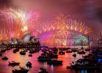 Более 1,1 миллиона человек в Сиднее готовятся к совершенно иному празднованию Нового года.