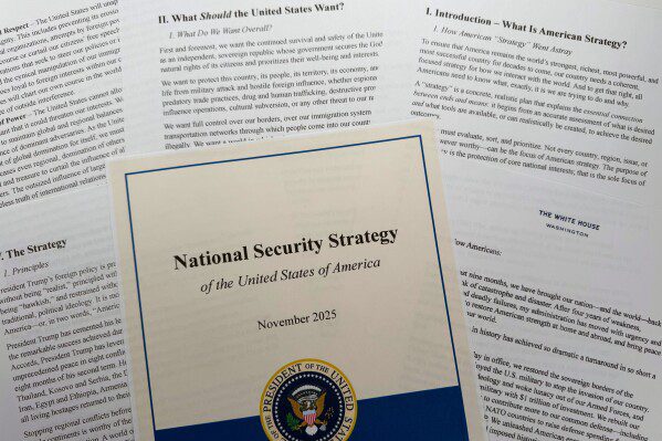 Лауреат Нобелевской премии Мачадо впервые появился на публике за последние 11 месяцев.