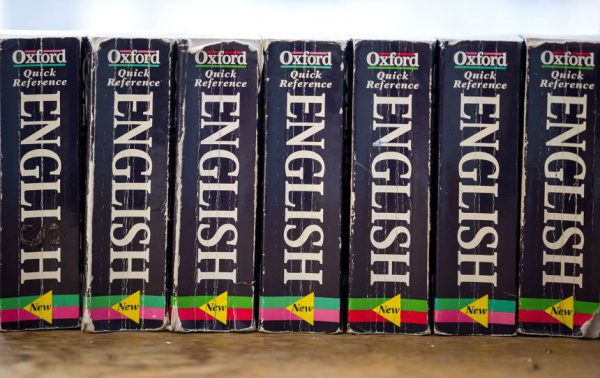 Слово года Оксфорда 2025 года просто возмутительно.