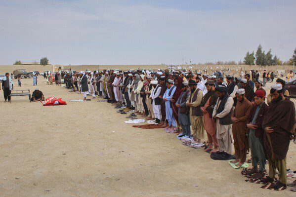 Главный генерал Пакистана призывает Афганистан сделать выбор между связями с Исламабадом и пакистанскими талибами