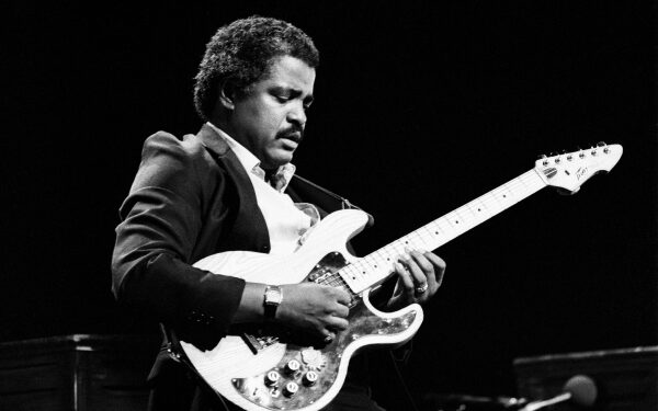 Фил Апчерч, легендарный гитарист, работавший с Майклом Джексоном и Донни Хэтэуэем, умер в возрасте 84 лет