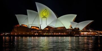 Премьер-министр обещает «ответы» на фоне обострения споров вокруг королевской комиссии по делу Бонди.