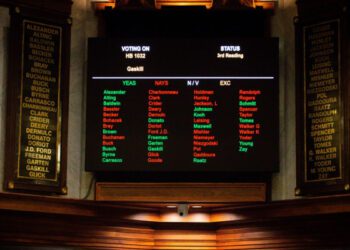 Глубоко личные причины, по которым многие сенаторы-республиканцы от Индианы сказали «нет» Трампу. Глубоко личные причины, по которым многие сенаторы-республиканцы от Индианы сказали «нет» Трампу.