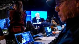 Управление по санитарному надзору за качеством пищевых продуктов и медикаментов США (FDA) начинает новую проверку безопасности одобренных методов лечения респираторно-синцитиальной вирусной инфекции у младенцев Управление по санитарному надзору за качеством пищевых продуктов и медикаментов США (FDA) начинает новую проверку безопасности одобренных методов лечения респираторно-синцитиальной вирусной инфекции у младенцев