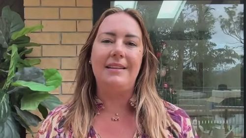 Неблагоприятные погодные условия обрушатся на некоторые районы Квинсленда, продолжаются работы по ликвидации последствий шторма на Голд-Косте.