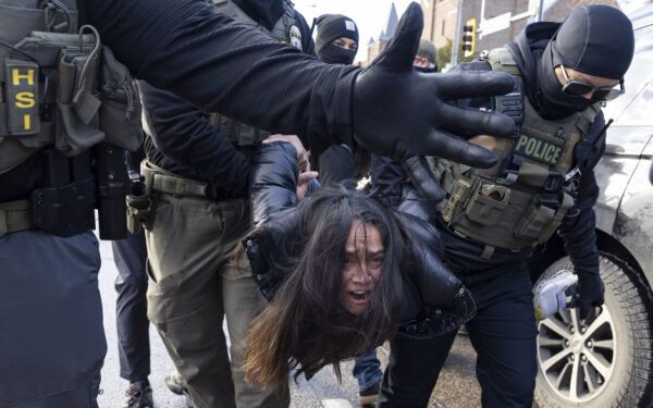 5 самых проблемных действий ICE (Иммиграционной и таможенной службы США)