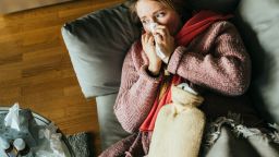 Четырехлетняя девочка умерла от осложнений, вызванных гриппом. Ее мать обращается к другим родителям с посланием.