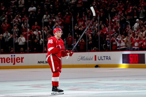 В стремлении Канады снизить свою зависимость от США, её лидер посетит Китай для восстановления связей.