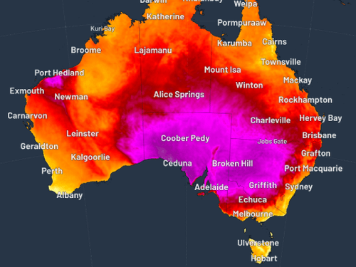 Австралийцы изнывали от изнуряющей жары в длинные выходные.