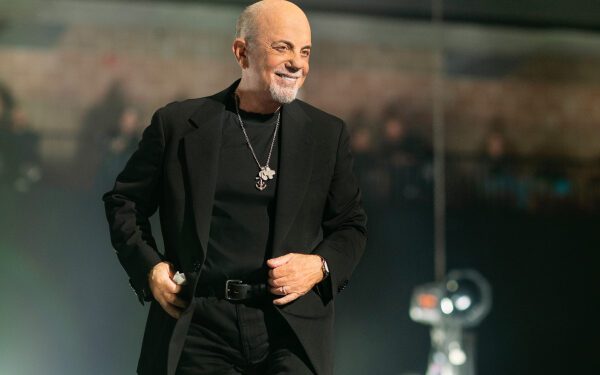 Билли Джоэл удивил поклонников первым выступлением после того, как ему поставили диагноз «расстройство головного мозга». Билли Джоэл удивил поклонников первым выступлением после того, как ему поставили диагноз «расстройство головного мозга».