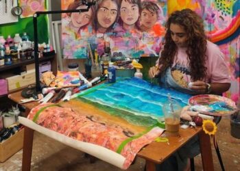 Бобби обращается за помощью в австралийскую почтовую службу после потери 4000 долларов. Бобби обращается за помощью в австралийскую почтовую службу после потери 4000 долларов.