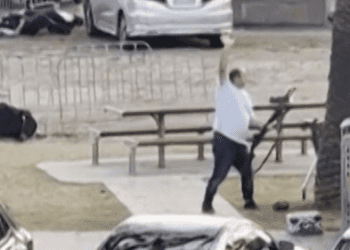 Герой Бонди рассказал о своей «травме» после просмотра видеозаписи столкновения со стрелком.