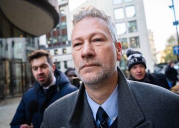 Великобритания ведет переговоры с НАТО о противодействии России и Китаю в Арктике.