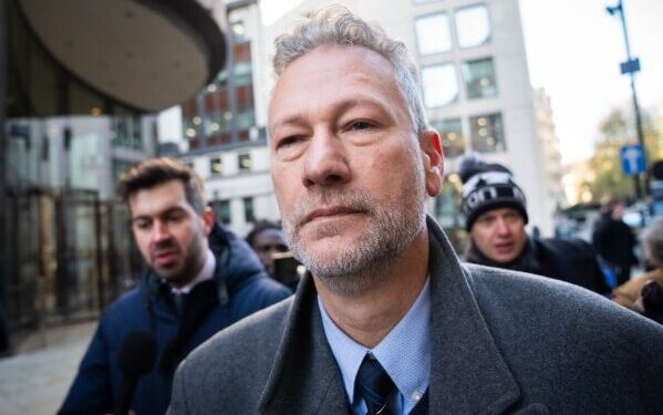 Великобритания ведет переговоры с НАТО о противодействии России и Китаю в Арктике.