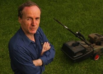 Личные качества, связи и орфография: что на самом деле ищут руководители в новых сотрудниках.