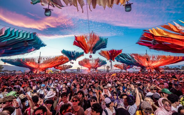 Программа электронной музыки на Coachella 2026 расширяется: объявлен состав участников сцен Do Lab и Quasar.